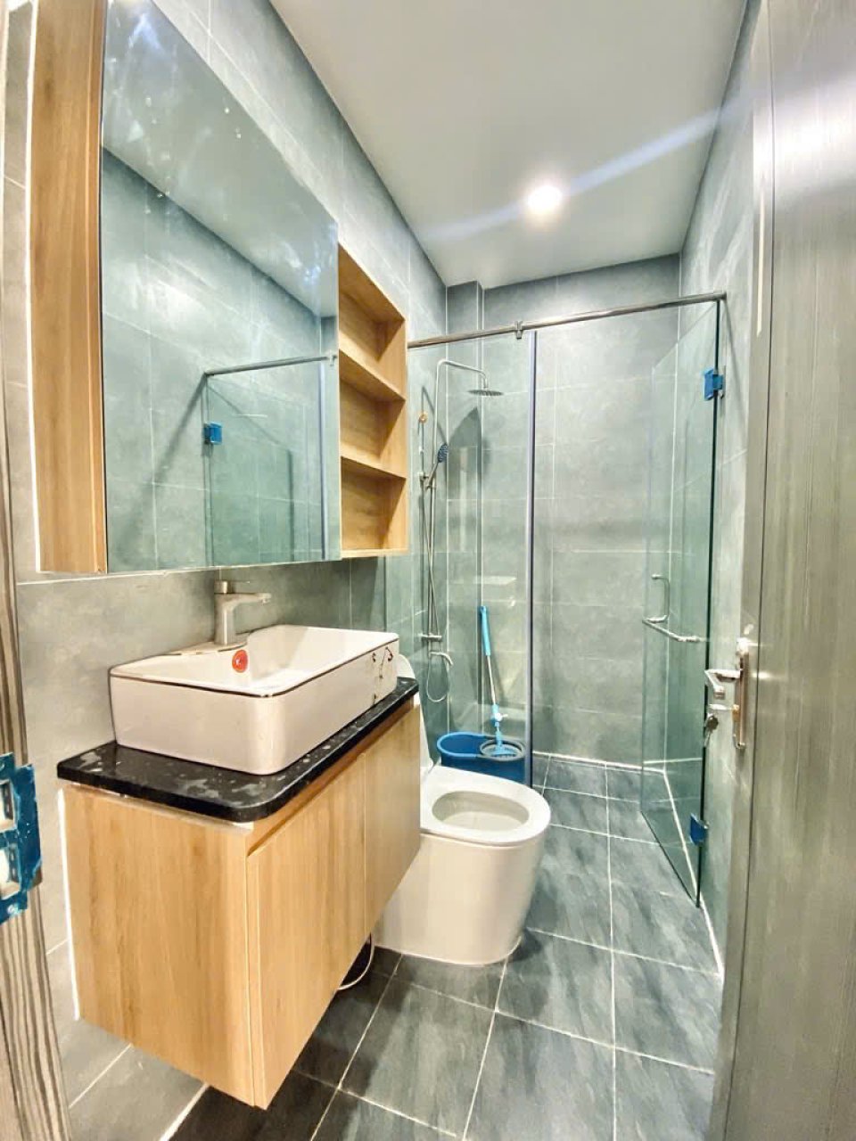 Nhà mới 2 tầng + Sân vườn 32m2 – Phạm Văn Đồng QV - Ảnh 3